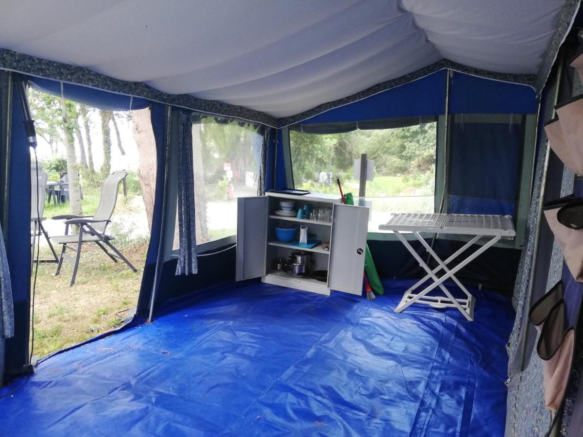 Hebergements Sur Camping Au Bord De La Mer Crozon Extérieur photo